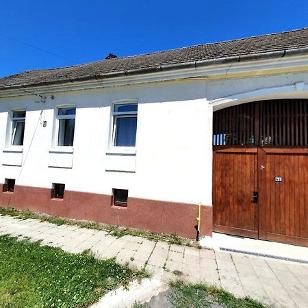Вілла Casa Din Coltul Cetatii Harman Екстер'єр фото
